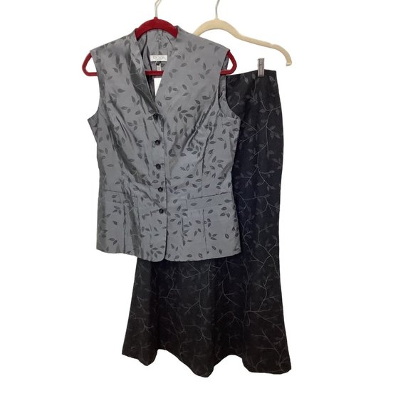 Vintage Escada Grey Leaf Sleeveless Silk Vest - Picture 5 of 5